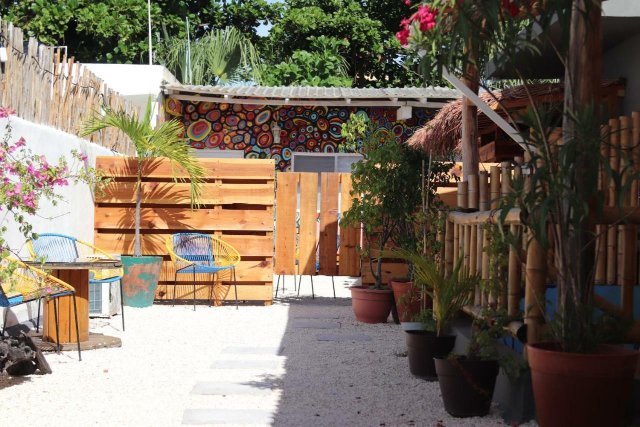 Wabi Hostel Playa del Carmen Exteriör bild
